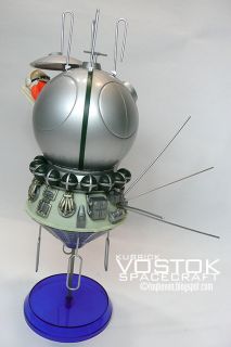 KUBRICK Cosmonauts Medicom Toy Japan 100% bearbrick 2001 stanely space 