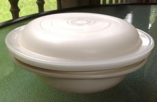 Tupperware Ultra 21 1 2 Cup Microwave Casserole Bowl Set with Seal 