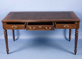 Antique Style Mahogany Writing Desk Library Table