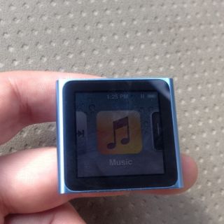 Apple iPod Nano Touch Screen 8GB  Player