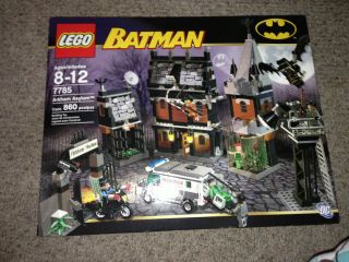 Lego Arkham Asylum 8870 NIB Batman Set