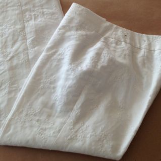Liz Claiborne Size 12 Audra White Crop Pants