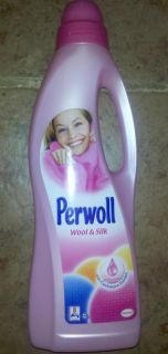 Perwoll Extra Gentle Laundry Soap for Wool Silk Fabrics