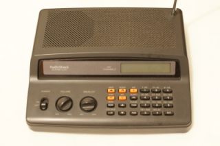 Radio Shack PRO 2018 200 Channel Scanner COMPLETE