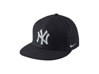 Nike True MLB Yankees Adjustable Hat 00026766X_YN1 