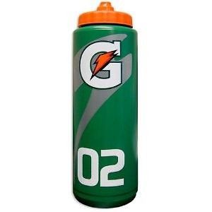 New GATORADE 2012 32 oz Sports Squeeze Water Bottle Soccer Football 