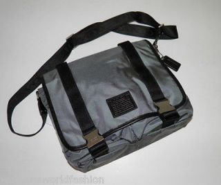 New w/ Tag Coach Mens Grey Voyager Flap Crossbody Messenger Bag 70422 