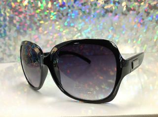 CALVIN KLEIN R624S 001   Womens Black Frame Designer Sunglasses 
