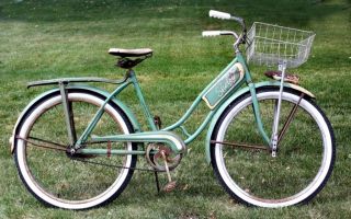 Vintage Shelby Traveler Model S 23 Ladies Bicycle Bike   1951