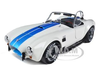 SHELBY COBRA 427 S/C WHITE WITH BLUE STRIPES 1/18 BY KYOSHO 08045