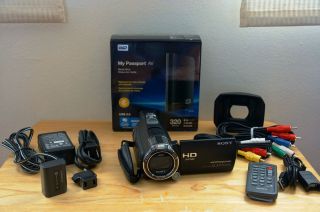 Sony Handycam HDR CX700 Full HD1080 (60p/24p)NTSC 96GB Camcorder
