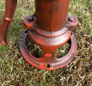 Hand Pump Distressed Red Cast Iron Garden Decor New