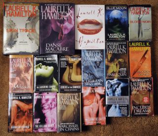 Laurell K Hamilton 17 Books Anita Blake Vampire Hunter Series