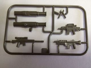Oxford Lego compatible minifigure army sub machine gun sniper rifle 