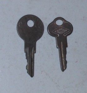 Vtg Briggs Stratton Keys 3 Basco Keys B s Keys See Picture