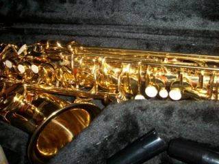 barrington alto saxophone w hard case