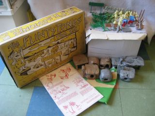 1962 vintage MARX toys FLINTSTONES Bedrock city Playset COMPLETE w BOX 