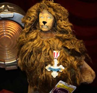 bert lahr as the cowardly lion