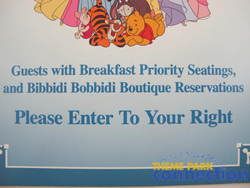 Disney World WDW Entrance Bibbidi Bobbidi Boutique Theme Park Used 