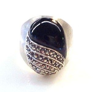 black onyx w marcasite accents sterling silver fashion ring size 5 75