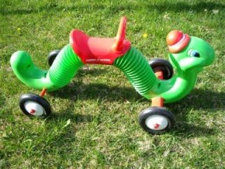Radio Flyer The INCH WORM Bounce n Go Ride on Toy PICK UP ONLY 