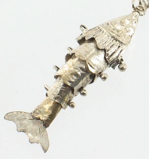   Sterling Asian Moveable Charm Bracelet Fish Pagoda Delicate