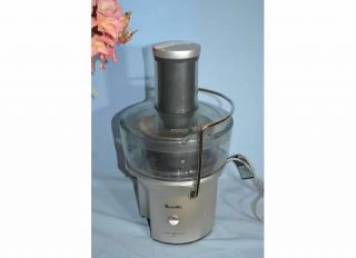 BREVILLE COMPACT COMMERCIAL ELECTRIC JUICE FOUNTAIN JUICER  BJE200XL 