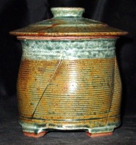Marked Robert Briscoe Pottery Covered Box Jar Tea Caddy