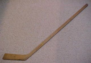  VINTAGE YOUTH WOODEN ICE HOCKEY STICK SHERBROOKE WOOD PRODUCTS 42 LONG
