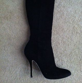  Gucci Tall Suede Boots