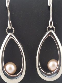 Breil Dew Earrings in Stainless Steel and Natural Pink Pearl Jewel 