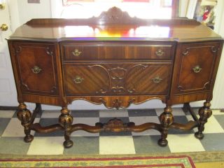 buffet or server   mahogany 1930s with 2 door and 2 drawers  dovetail 