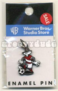 BUGS BUNNY Hat Pin Warner Bros WB Brothers Studio Store Enamel 