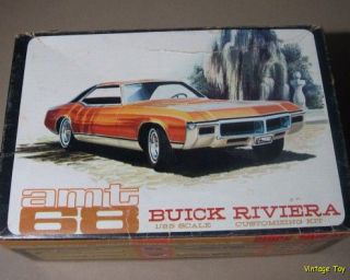This auction features a model kit of the 1968 Buick Riviera hardtop 