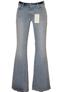 Guess Stretch Jeans in Calamity Clean Wash Retail $89 00 Size 26 27 28 
