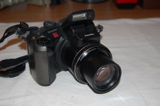 Fuji FinePix S602 Zoom Digital Camera