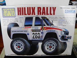 Cool GUNZE SANGYO 1 24 Deformed Scale Toyota Hilux Rally 4WD Truck 