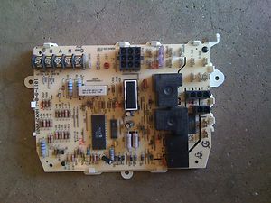 Carrier Bryant Payne Furnace Control Circuit Board HK42FZ009