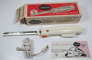Vintage 1967 Sunbeam White Electric Slicing Knife with SS Blades Cat 