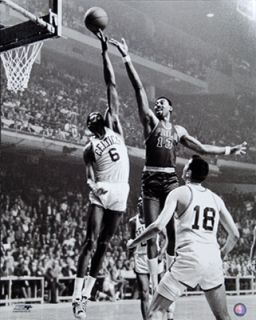 WILT CHAMBERLAIN vs BILL RUSSELL Celtics/76ers 1967 NBA Classic Poster 