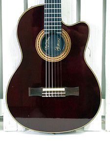 1998 GIBSON CHET ATKINS CEC NYLON STRING CLASSICAL ELECTRIC GUITAR