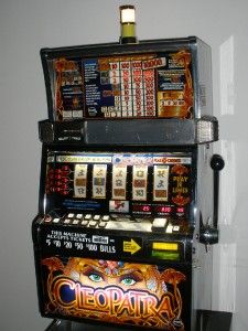igt cleopatra five reel s2000 slot machine