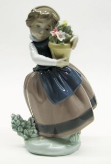 Lladro 5223 Spring Is Here Collectible Figurine