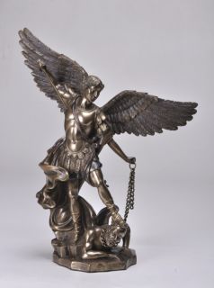  Michael Fights Chained Satan Statue Figurine Collectible Decor