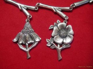 Jeep Collins Sterling Silver Wildflowers Motif Link Necklace