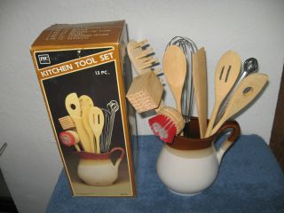 NEW 13 piece KITCHEN Cooking TOOL UTENSIL SET in a Ceramic Pitcher