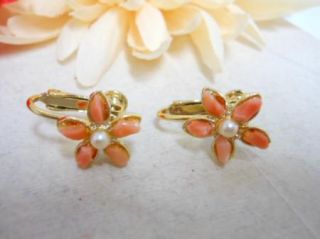 Vintage Gold Tone Coral Faux Pearl Flower Screw Back Clip on Earrings