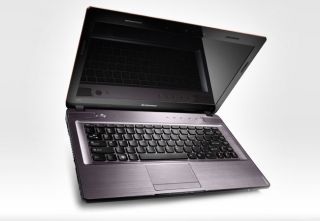  Laptop IdeaPad Y570 15 6 8GB Core i7 Quad Core 2 20GHz 500GB