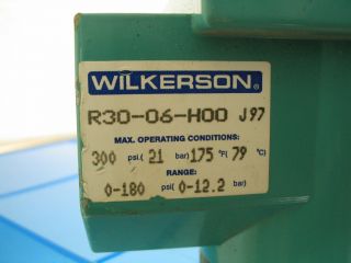 Wilkerson Parker R30 06 H00 Air Regulator with Gauge