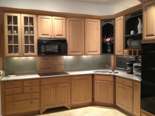 Decora Solid Wood Maple Kitchen Cabinets & Granite Countertops